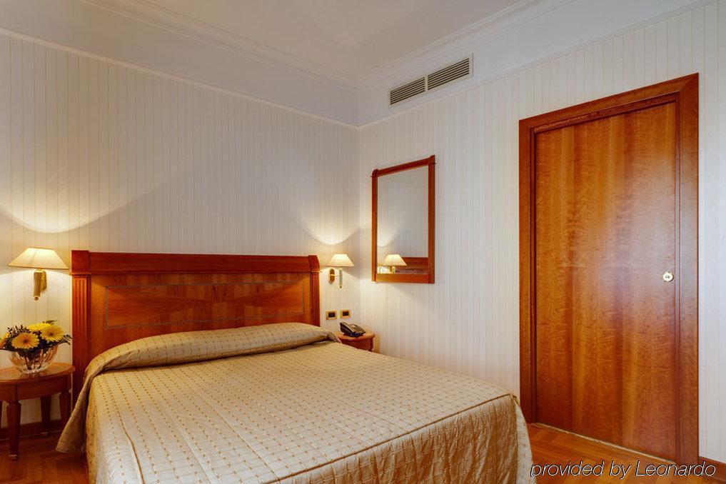 Residenza Romacentro Hotel Стая снимка